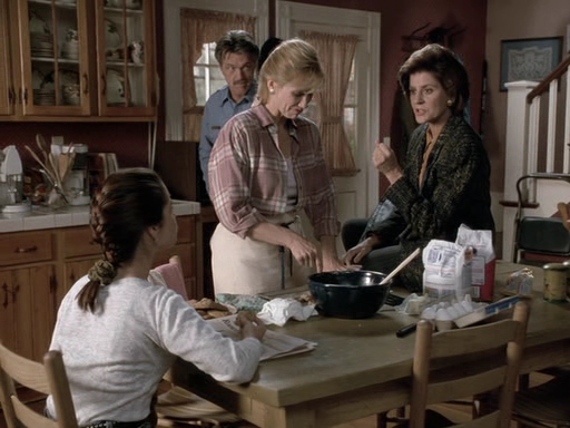 Charmed-Online_dot_nl-PicketFences1x07-0655.jpg