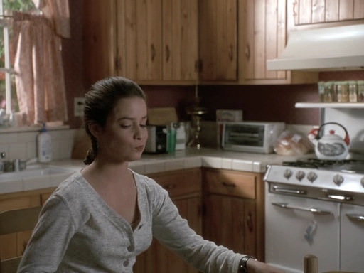 Charmed-Online_dot_nl-PicketFences1x07-0658.jpg