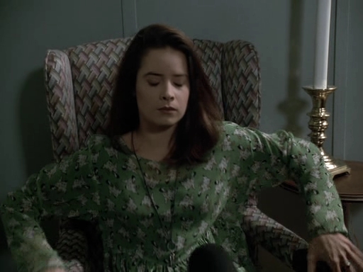 Charmed-Online_dot_nl-PicketFences1x07-1477.jpg