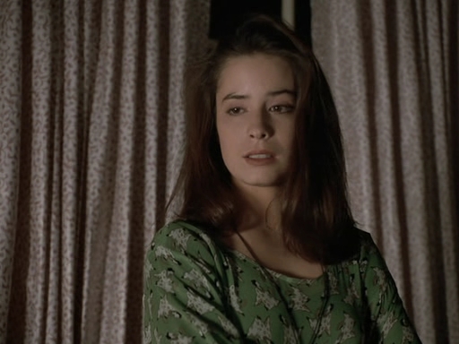 Charmed-Online_dot_nl-PicketFences1x07-1871.jpg