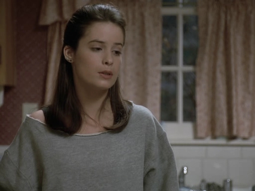 Charmed-Online_dot_nl-PicketFences1x08-1195.jpg Charmed-Online_dot_nl-PicketFences1x08-1195.jpg