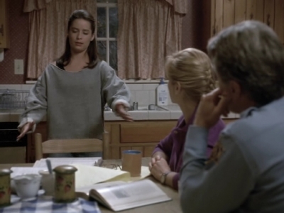 Charmed-Online_dot_nl-PicketFences1x08-1167.jpg