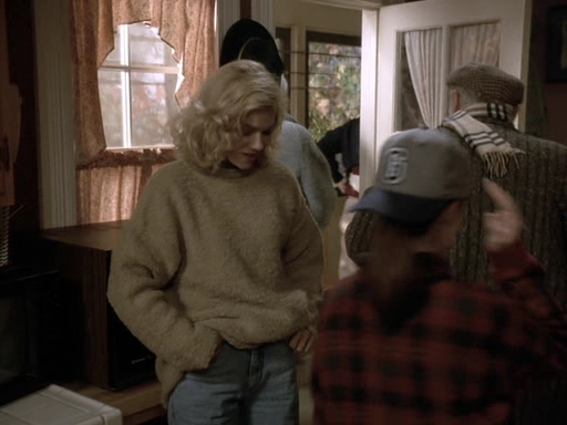 Charmed-Online_dot_nl-PicketFences1x09-3384.jpg Charmed-Online_dot_nl-PicketFences1x09-3384.jpg