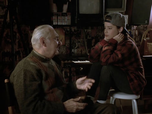 Charmed-Online_dot_nl-PicketFences1x09-4186.jpg