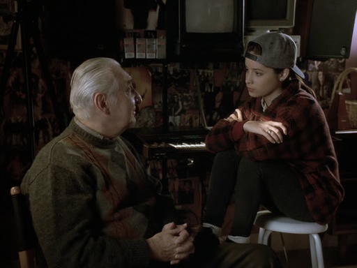 Charmed-Online_dot_nl-PicketFences1x09-4205.jpg