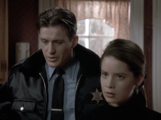 Charmed-Online_dot_nl-PicketFences1x12-3041.jpg