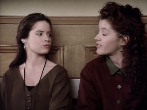 Charmed-Online_dot_nl-PicketFences1x15-10183.jpg