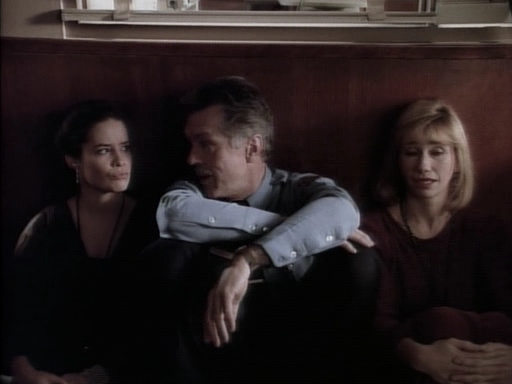 Charmed-Online_dot_nl-PicketFences1x15-10327.jpg