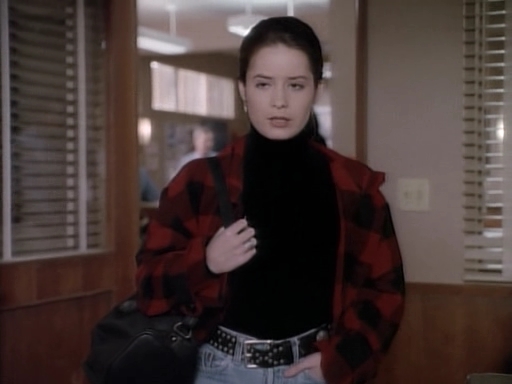 Charmed-Online_dot_nl-PicketFences1x15-9449.jpg Charmed-Online_dot_nl-PicketFences1x15-9449.jpg