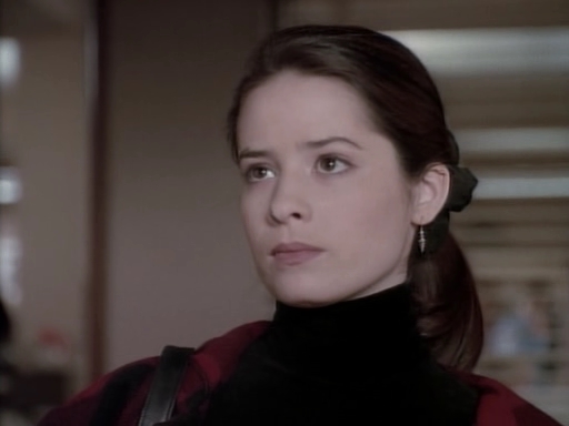 Charmed-Online_dot_nl-PicketFences1x15-9477.jpg Charmed-Online_dot_nl-PicketFences1x15-9477.jpg