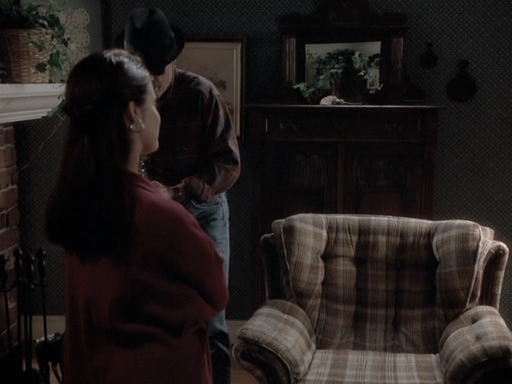 Charmed-Online_dot_nl-PicketFences1x18-11437.jpg