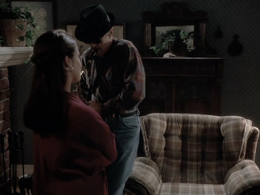 Charmed-Online_dot_nl-PicketFences1x18-11438.jpg