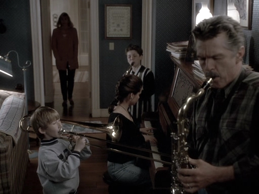 Charmed-Online_dot_nl-PicketFences1x18-12305.jpg