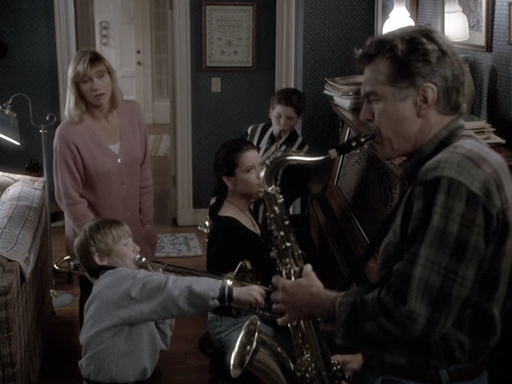 Charmed-Online_dot_nl-PicketFences1x18-12316.jpg