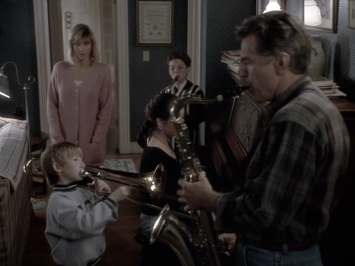 Charmed-Online_dot_nl-PicketFences1x18-12319.jpg