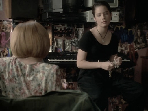 Charmed-Online_dot_nl-PicketFences1x21-3327.jpg