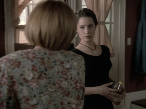 Charmed-Online_dot_nl-PicketFences1x21-3677.jpg