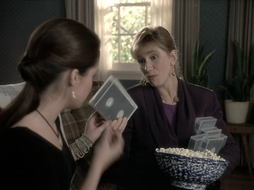 Charmed-Online_dot_nl-PicketFences1x21-3831.jpg