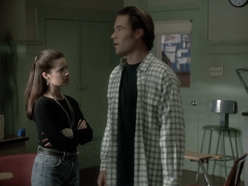 Charmed-Online_dot_nl-PicketFences1x21-4186.jpg