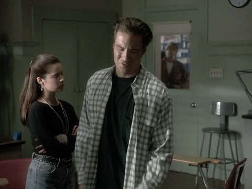 Charmed-Online_dot_nl-PicketFences1x21-4187.jpg