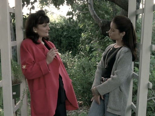 Charmed-Online_dot_nl-PicketFences1x21-4546.jpg