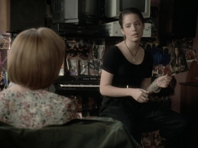 Charmed-Online_dot_nl-PicketFences1x21-3330.jpg