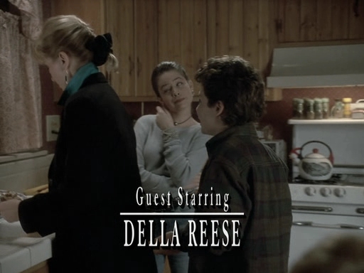 Charmed-Online_dot_nl-PicketFences1x22-5583.jpg