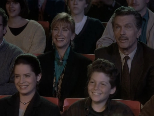 Charmed-Online_dot_nl-PicketFences1x22-6031.jpg Charmed-Online_dot_nl-PicketFences1x22-6031.jpg