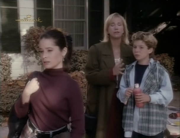 Charmed-Online_dot_nl-PicketFences2x06-8586.jpg