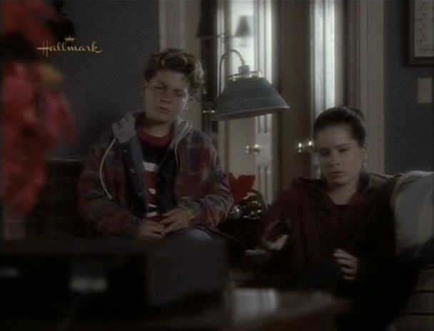 Charmed-Online_dot_nl-PicketFences2x07-11138.jpg