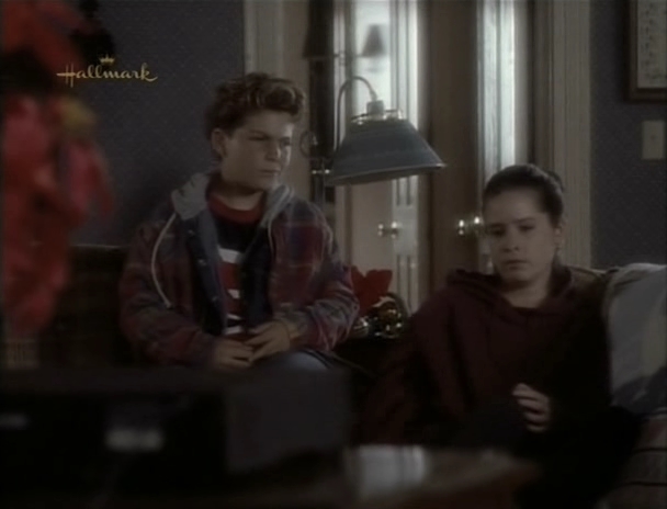 Charmed-Online_dot_nl-PicketFences2x07-11139.jpg