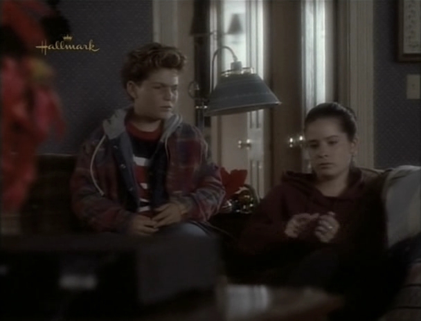 Charmed-Online_dot_nl-PicketFences2x07-11140.jpg