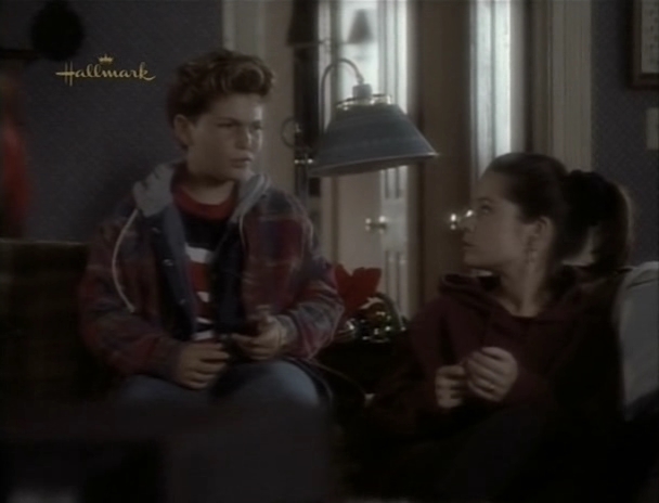 Charmed-Online_dot_nl-PicketFences2x07-11143.jpg