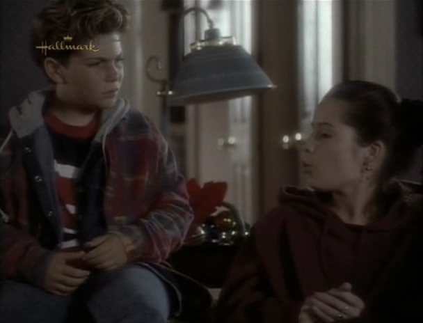 Charmed-Online_dot_nl-PicketFences2x07-11151.jpg