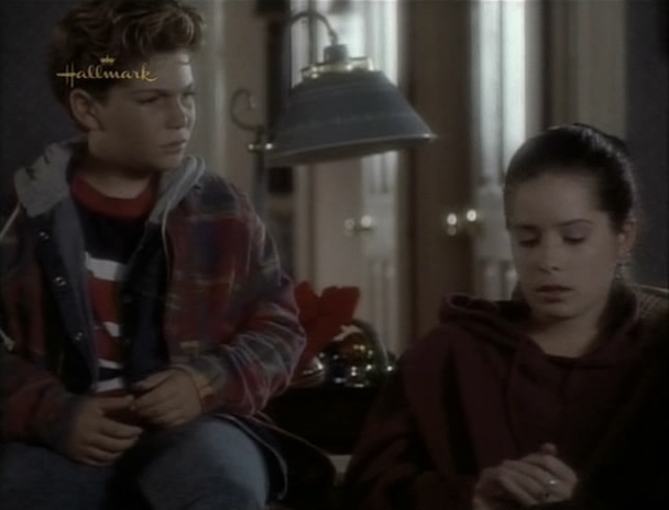 Charmed-Online_dot_nl-PicketFences2x07-11152.jpg