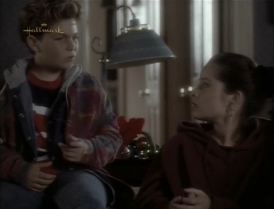 Charmed-Online_dot_nl-PicketFences2x07-11158.jpg