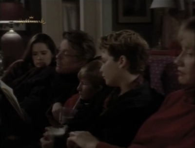 Charmed-Online_dot_nl-PicketFences2x07-12533.jpg