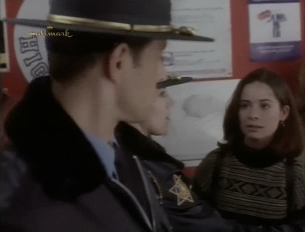 Charmed-Online_dot_nl-PicketFences2x09-0503.jpg