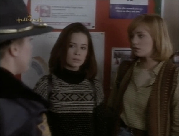 Charmed-Online_dot_nl-PicketFences2x09-0529.jpg