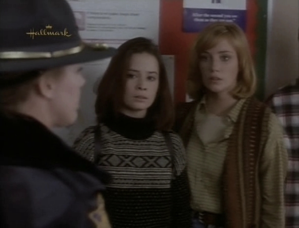 Charmed-Online_dot_nl-PicketFences2x09-0530.jpg