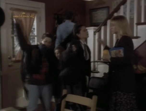 Charmed-Online_dot_nl-PicketFences2x10-13852.jpg Charmed-Online_dot_nl-PicketFences2x10-13852.jpg