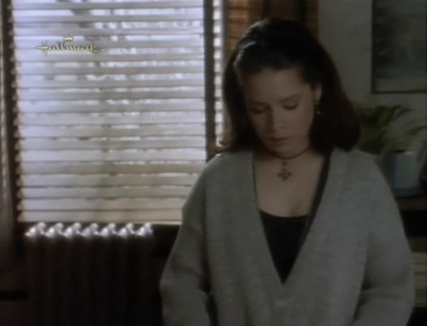 Charmed-Online_dot_nl-PicketFences2x11-16257.jpg