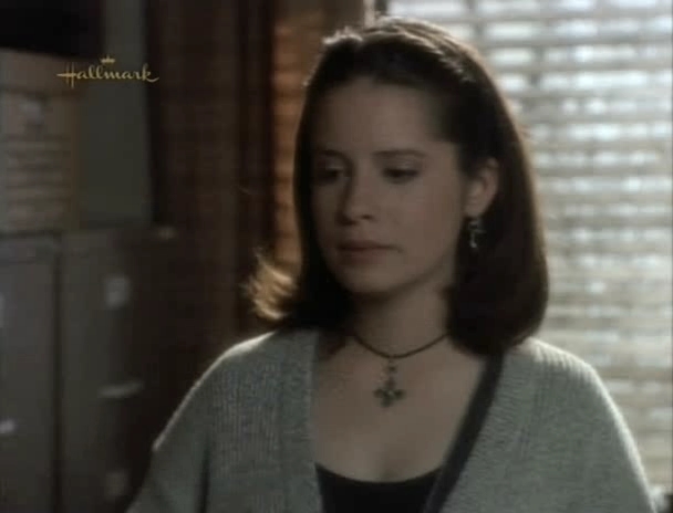 Charmed-Online_dot_nl-PicketFences2x11-16304.jpg