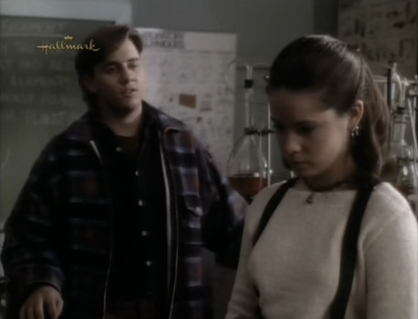 Charmed-Online_dot_nl-PicketFences2x14-1411.jpg