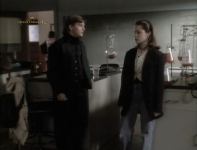 Charmed-Online_dot_nl-PicketFences2x14-2143.jpg