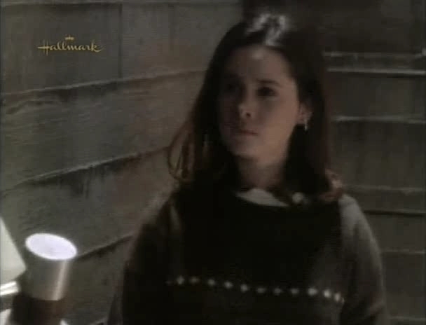 Charmed-Online_dot_nl-PicketFences2x16-1973.jpg