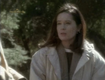 Charmed-Online_dot_nl-PicketFences2x16-0072.jpg