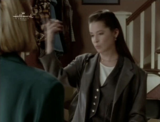 Charmed-Online_dot_nl-PicketFences3x01-1141.jpg