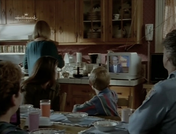 Charmed-Online_dot_nl-PicketFences3x02-4425.jpg