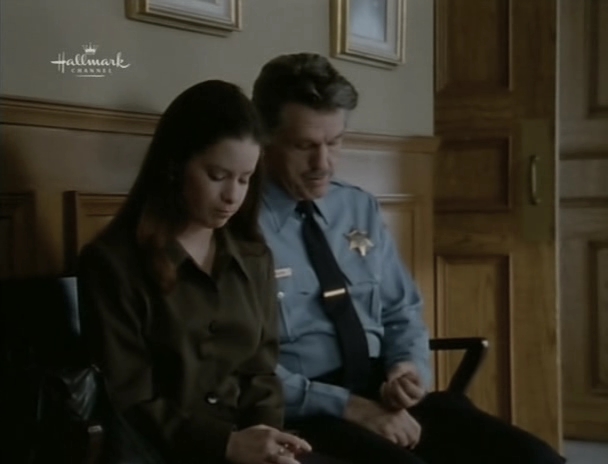 Charmed-Online_dot_nl-PicketFences3x02-4811.jpg